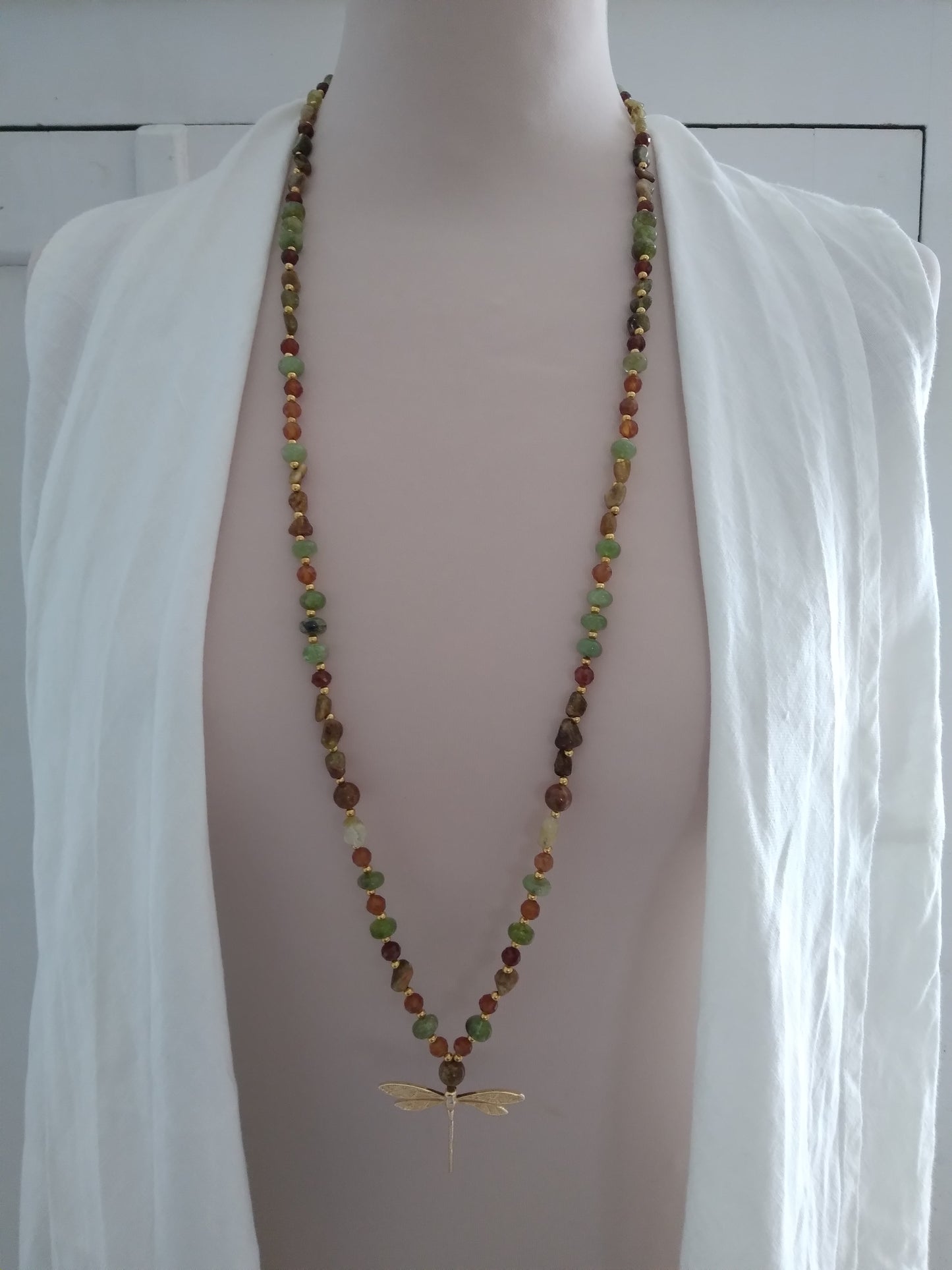 Mala personnalisé en grenat vert et grenat hessonite "Libellule"