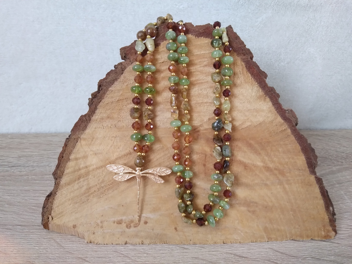 Mala personnalisé en grenat vert et grenat hessonite "Libellule"