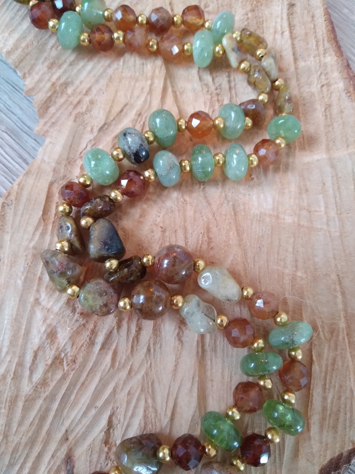 Mala personnalisé en grenat vert et grenat hessonite "Libellule"