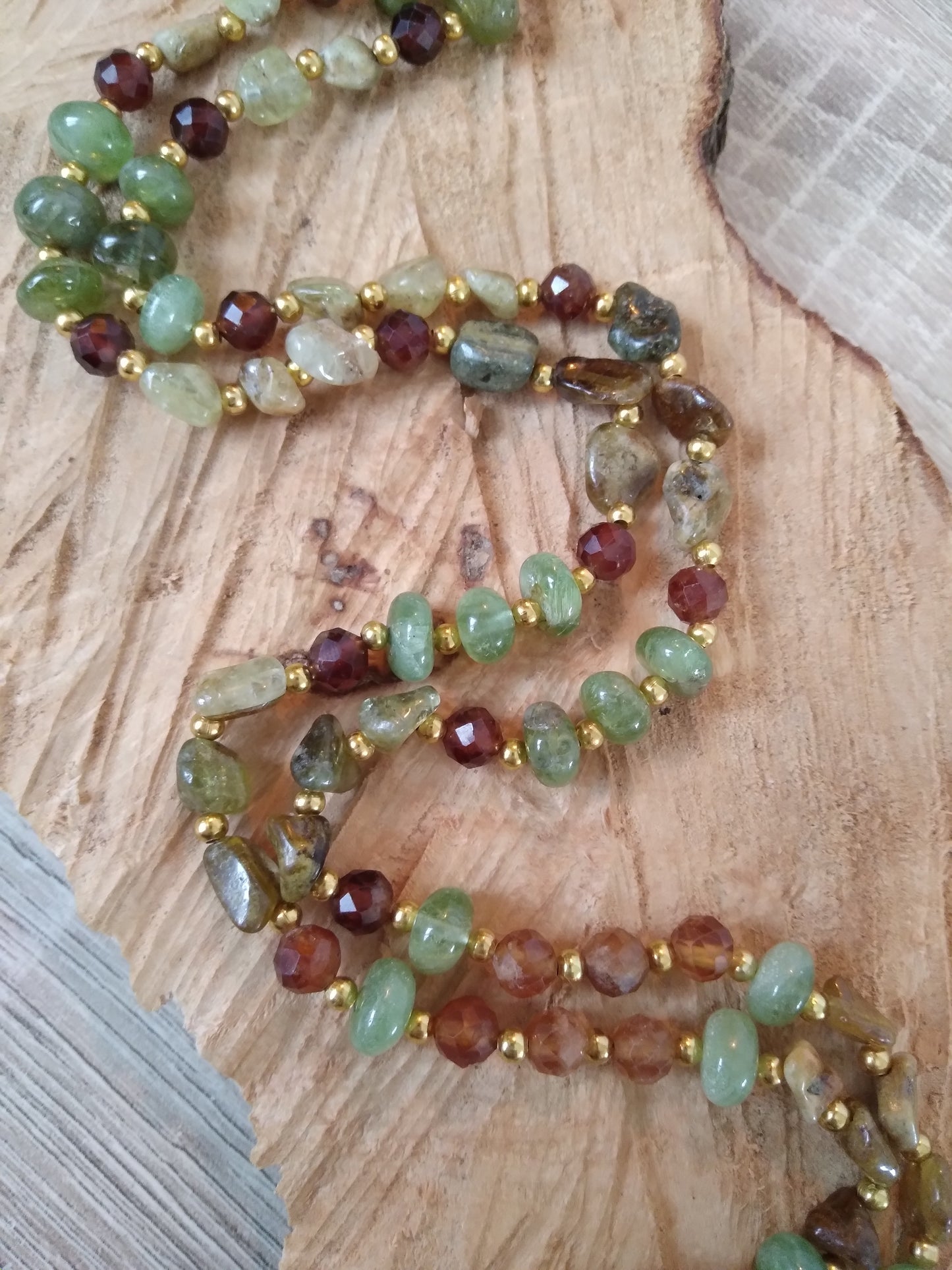 Mala personnalisé en grenat vert et grenat hessonite "Libellule"