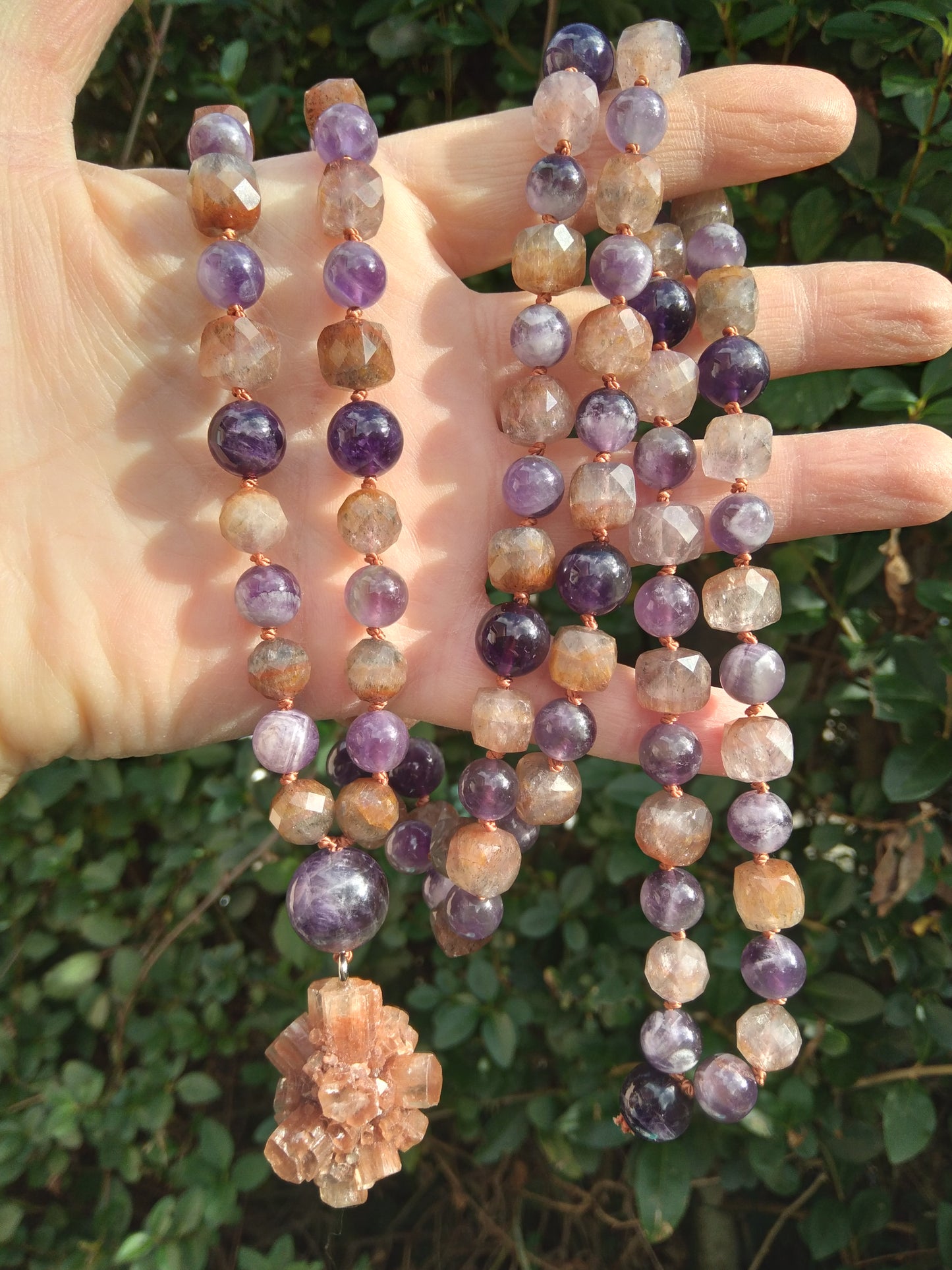 Mala en auralite 23, améthyste et aragonite "Sérénité"