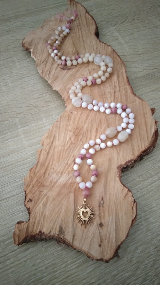 Mala en nacre, pierre de lune, calcite jaune, rhodonite et rhodochrosite "Sacré cœur"