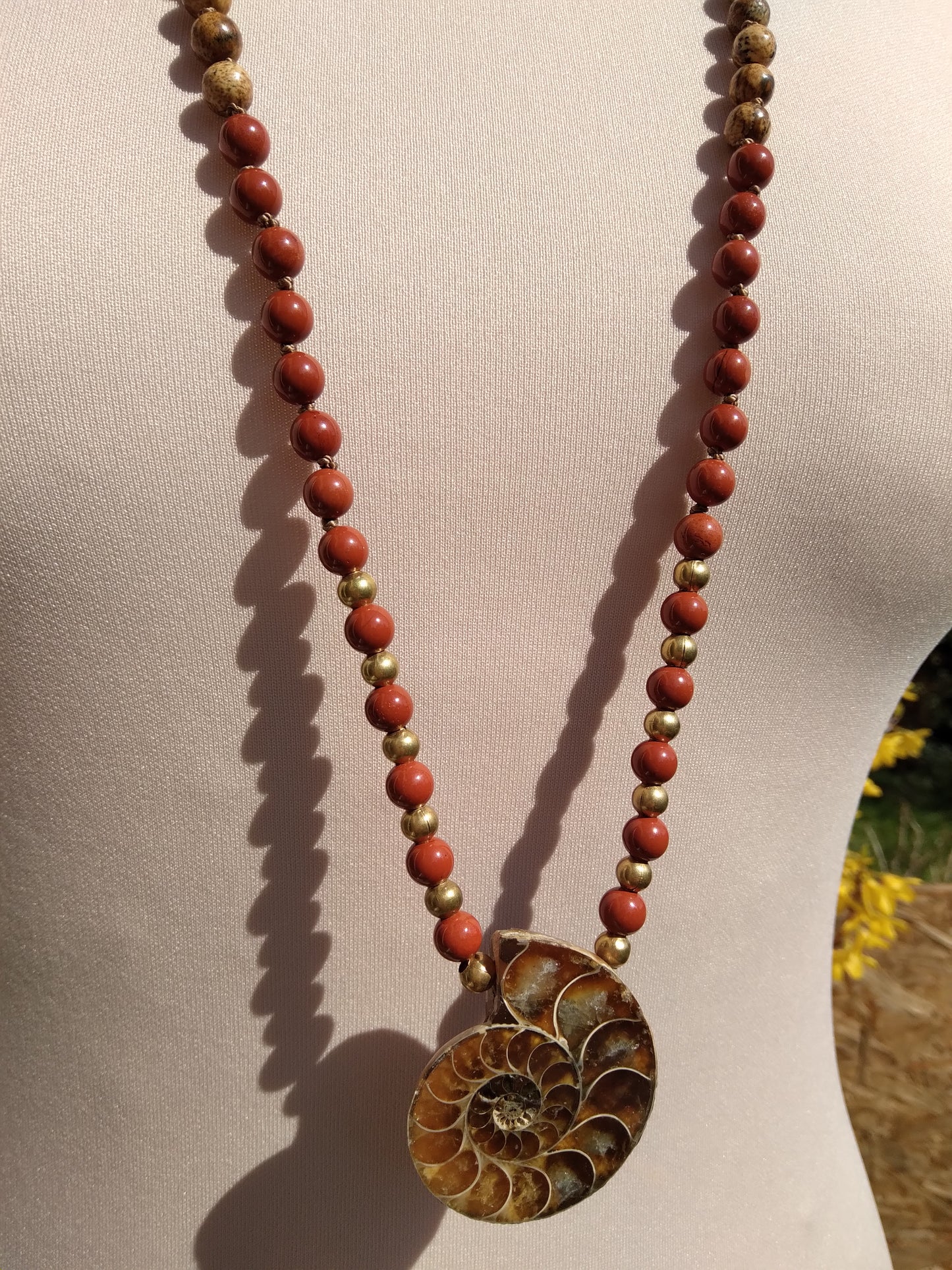 Mala en jaspe rouge, jaspe paysage et ammonite - Commande personnalisée