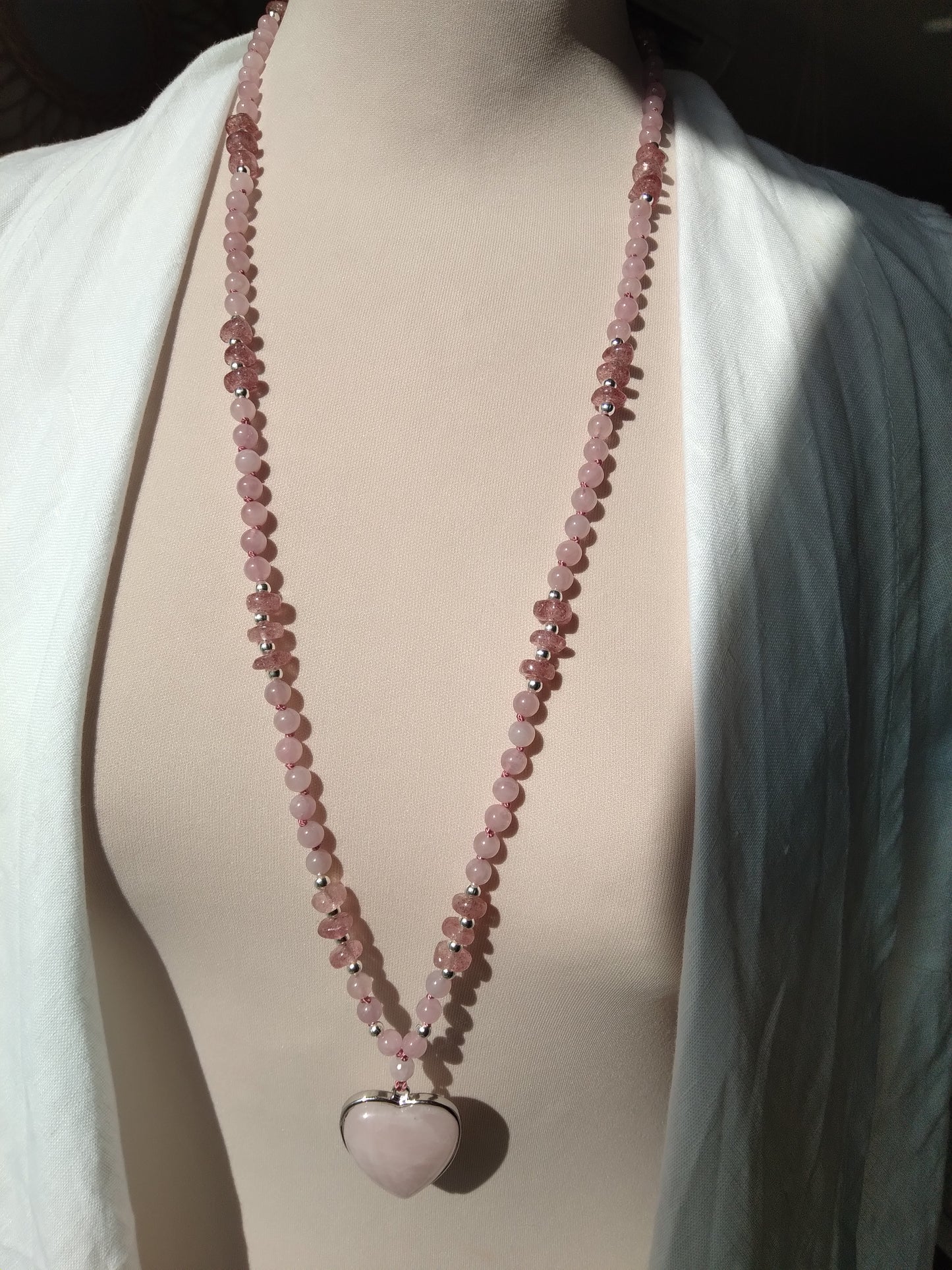 Mala en quartz rose et quartz fraise "Je me chéris"