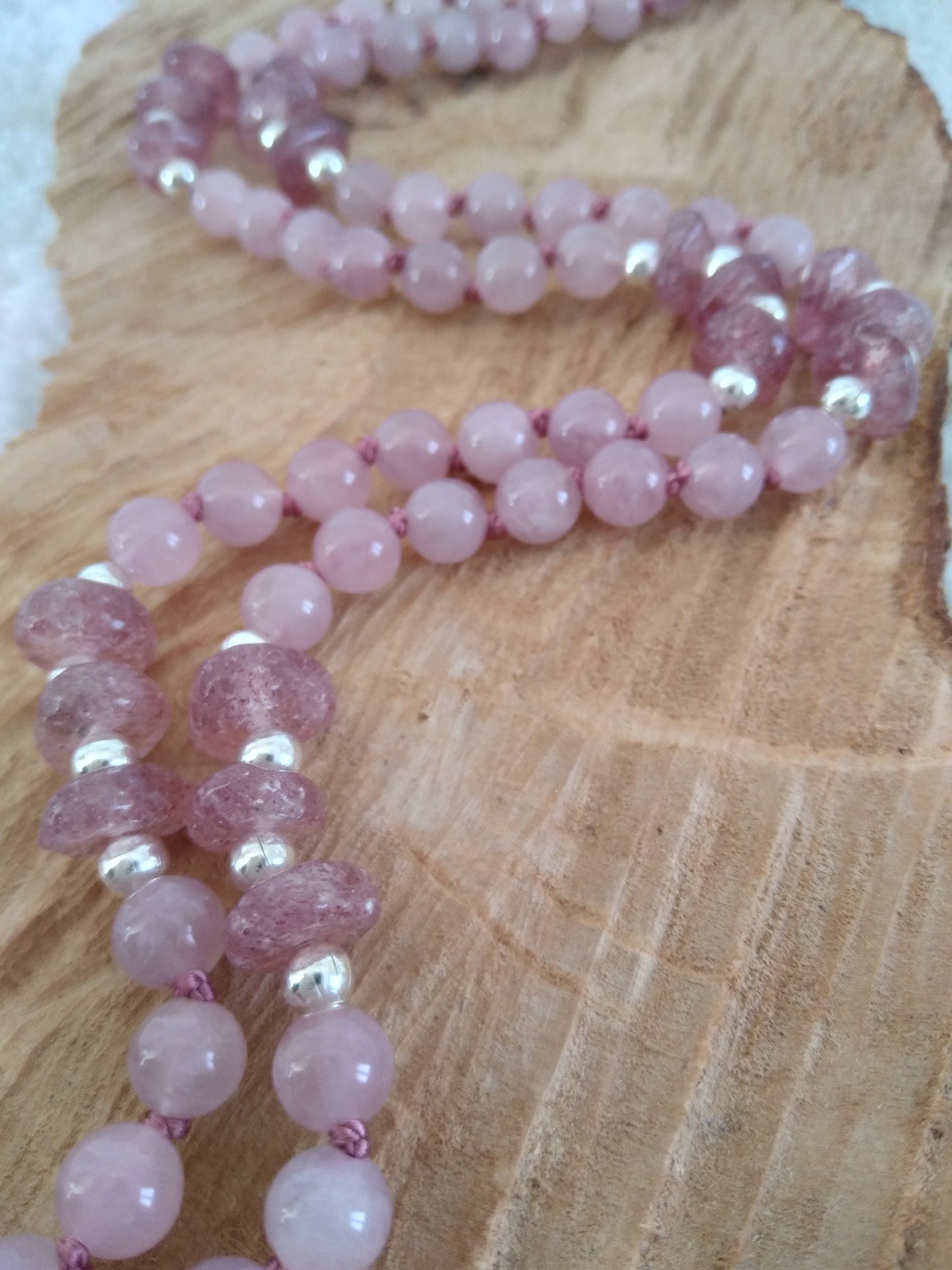 Mala en quartz rose et quartz fraise "Je me chéris"