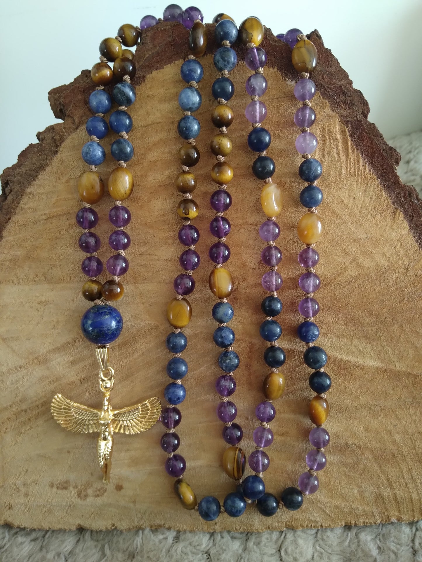 Mala personnalisé Isis en dumortiérite, améthyste, œil de tigre camel et lapis-lazuli