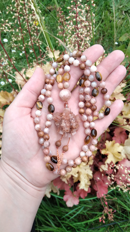 Mala en pierre de lune rose, œil de tigre, bois de santal" Pouvoir personnel"