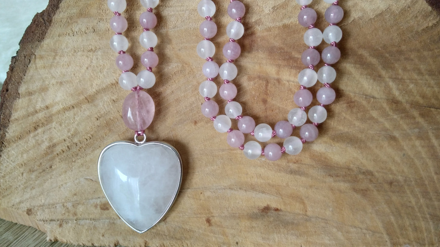 Mala en quartz rose, sélénite et morganite "Soin du cœur"