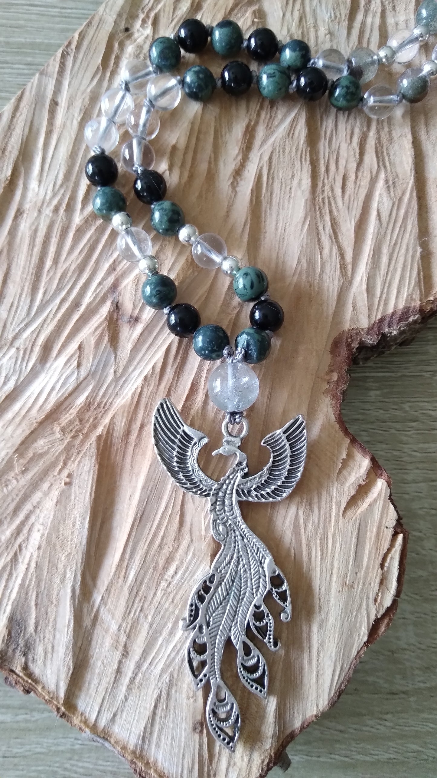 Mala phénix en jaspe kambaba, obsidienne noire, quartz lodolite et cristal de roche