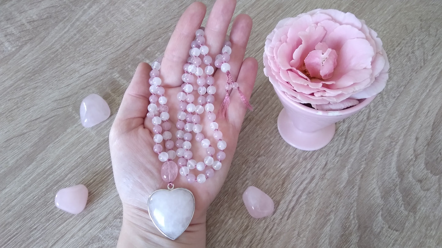 Mala en quartz rose, sélénite et morganite "Soin du cœur"