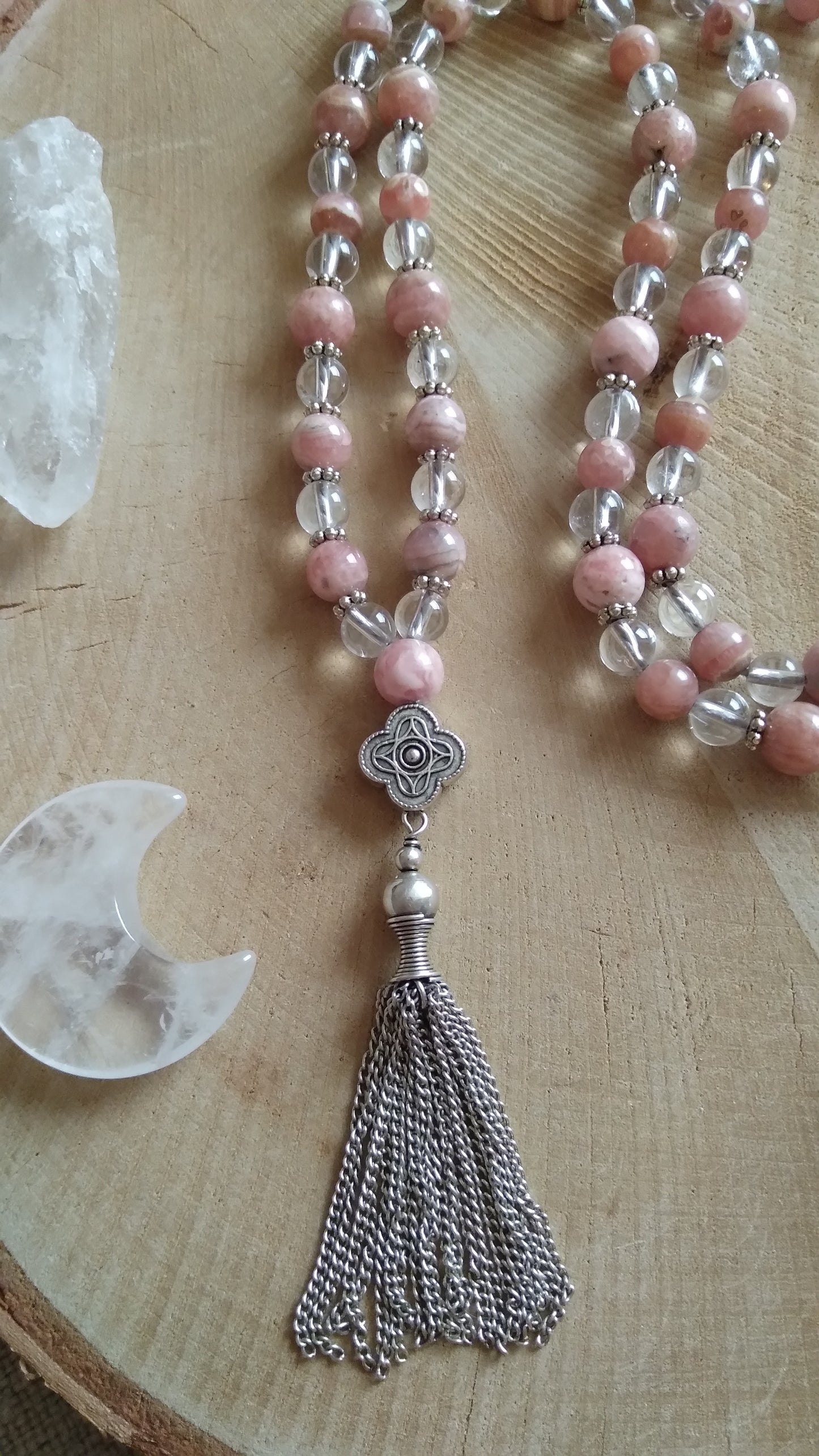 Mala en rhodochrosite et cristal de roche "Expérimente l'amour"