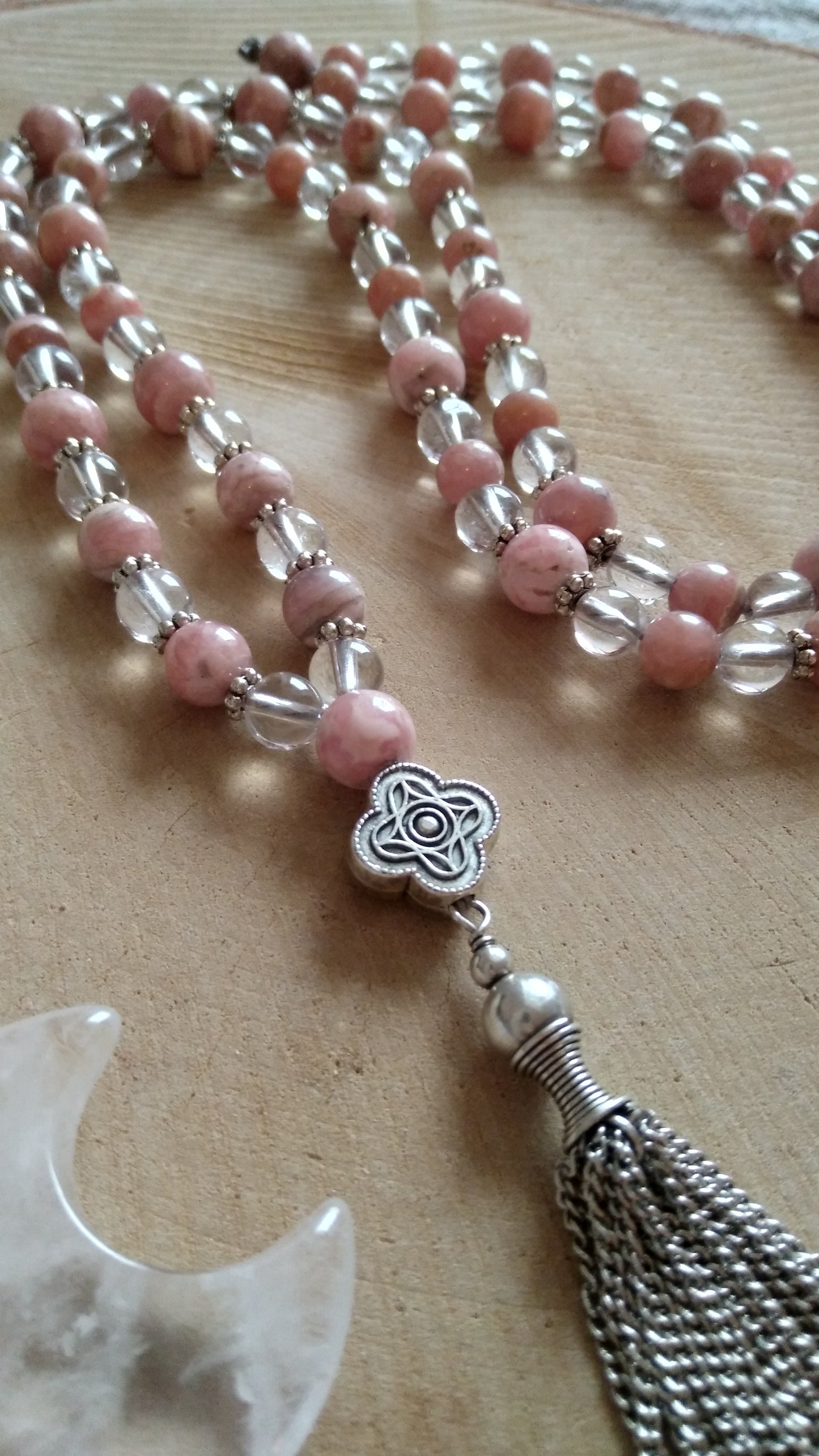 Mala en rhodochrosite et cristal de roche "Expérimente l'amour"