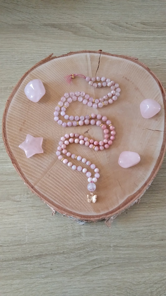 Mala Papillon en quartz rose, quartz fraise, rhodochrosite, kunzite et agate fleur de cerisier