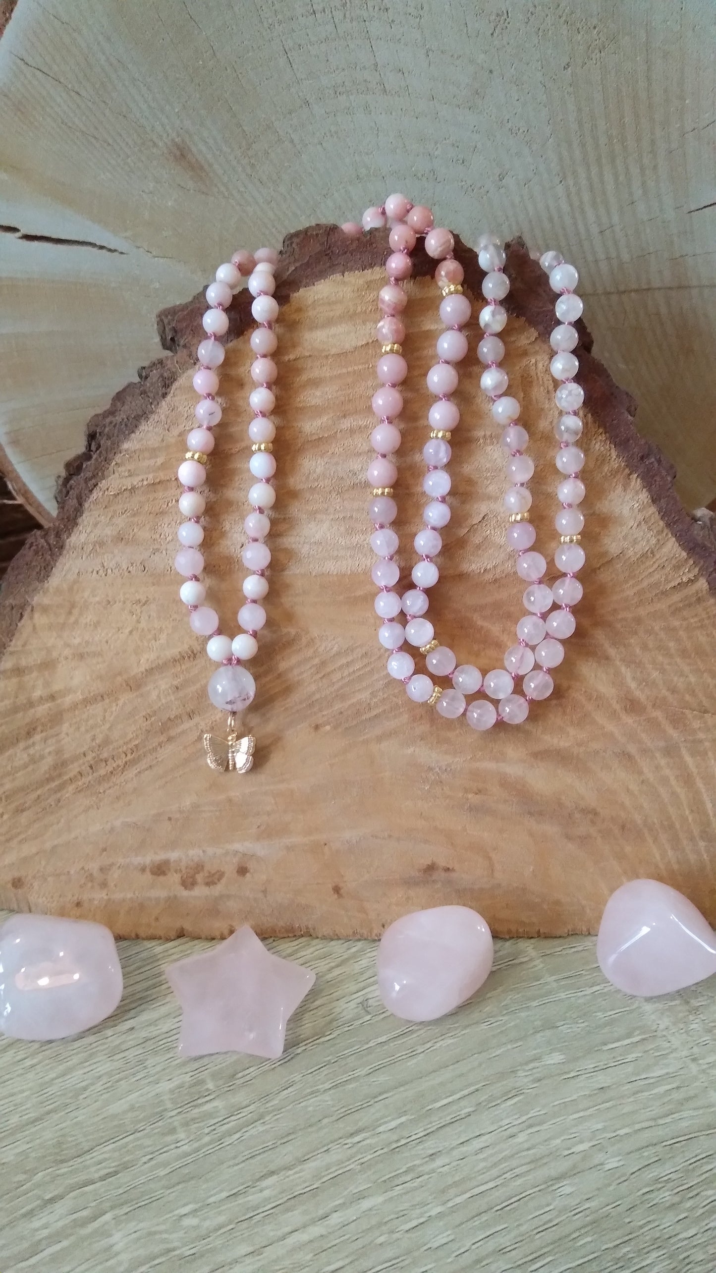 Mala Papillon en quartz rose, quartz fraise, rhodochrosite, kunzite et agate fleur de cerisier