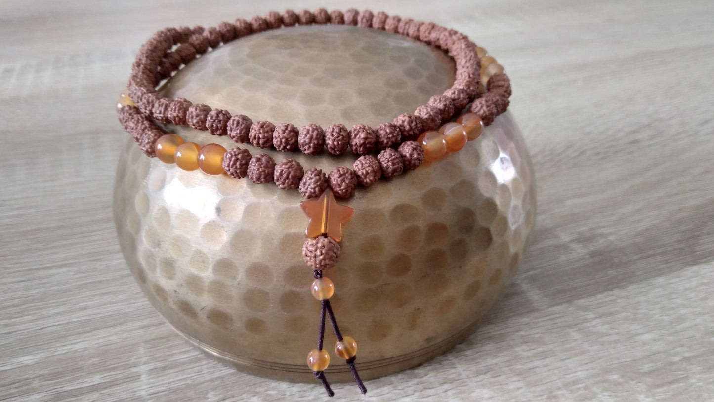 Bracelet mala en cornaline et graines de rudraksha "Vitalité"