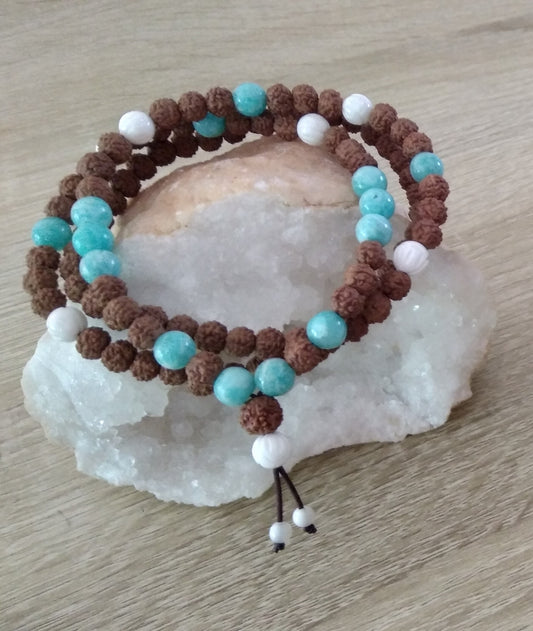 Bracelet mala en amazonite, perles de bénitier et graines de rudraksha "Lâcher-prise"