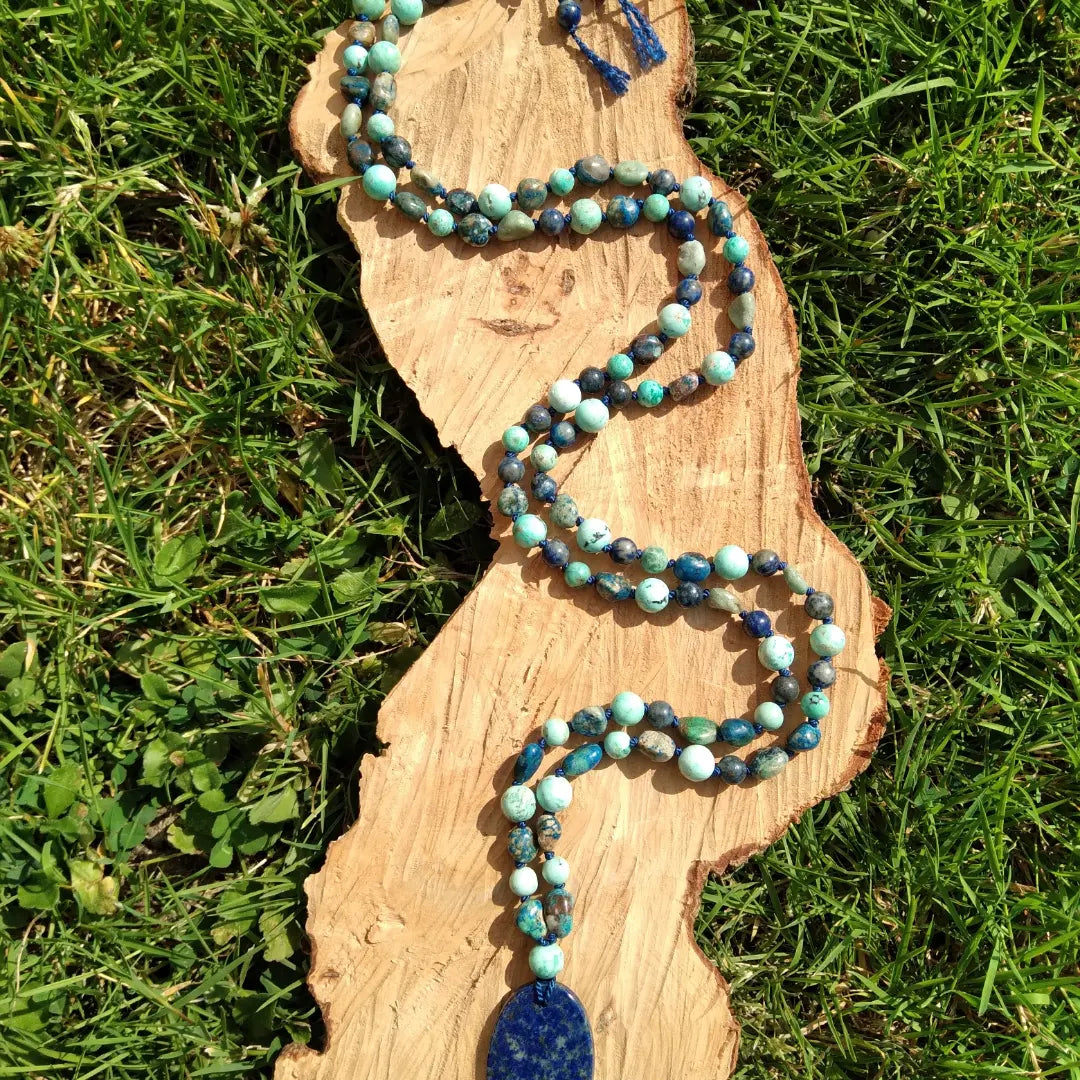 Mala en turquoise, lapis-lazuli et chrysocolle "Profondeurs"