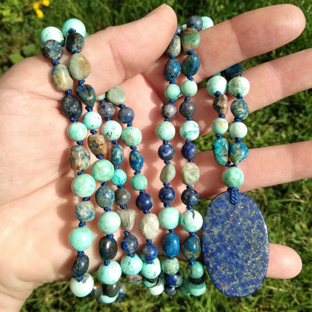 Mala en turquoise, lapis-lazuli et chrysocolle "Profondeurs"