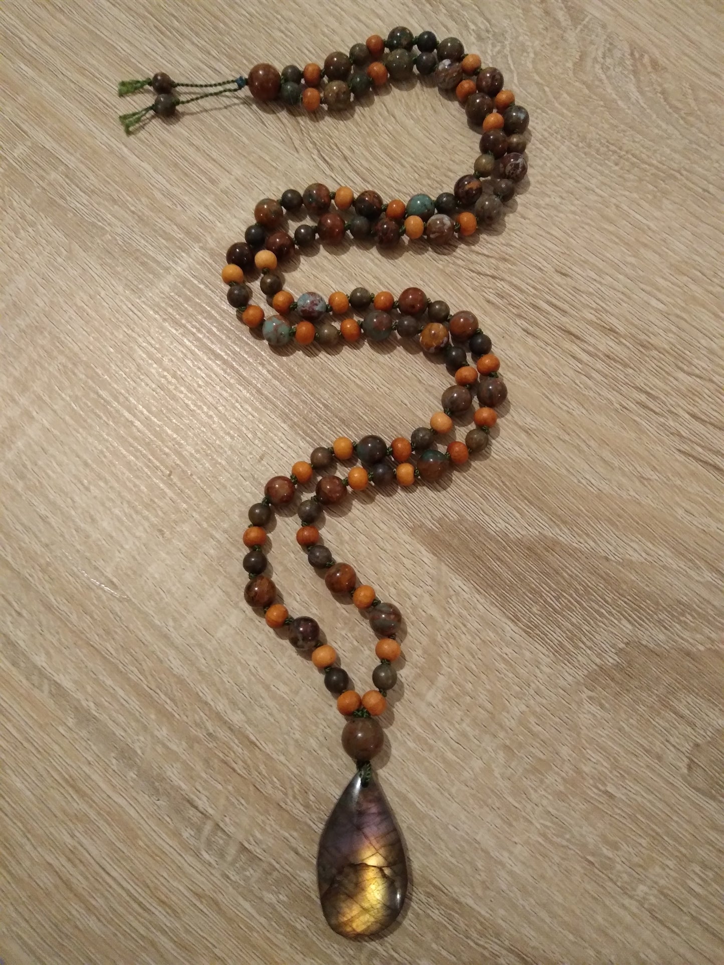 Mala en jade et labradorite "Protection"