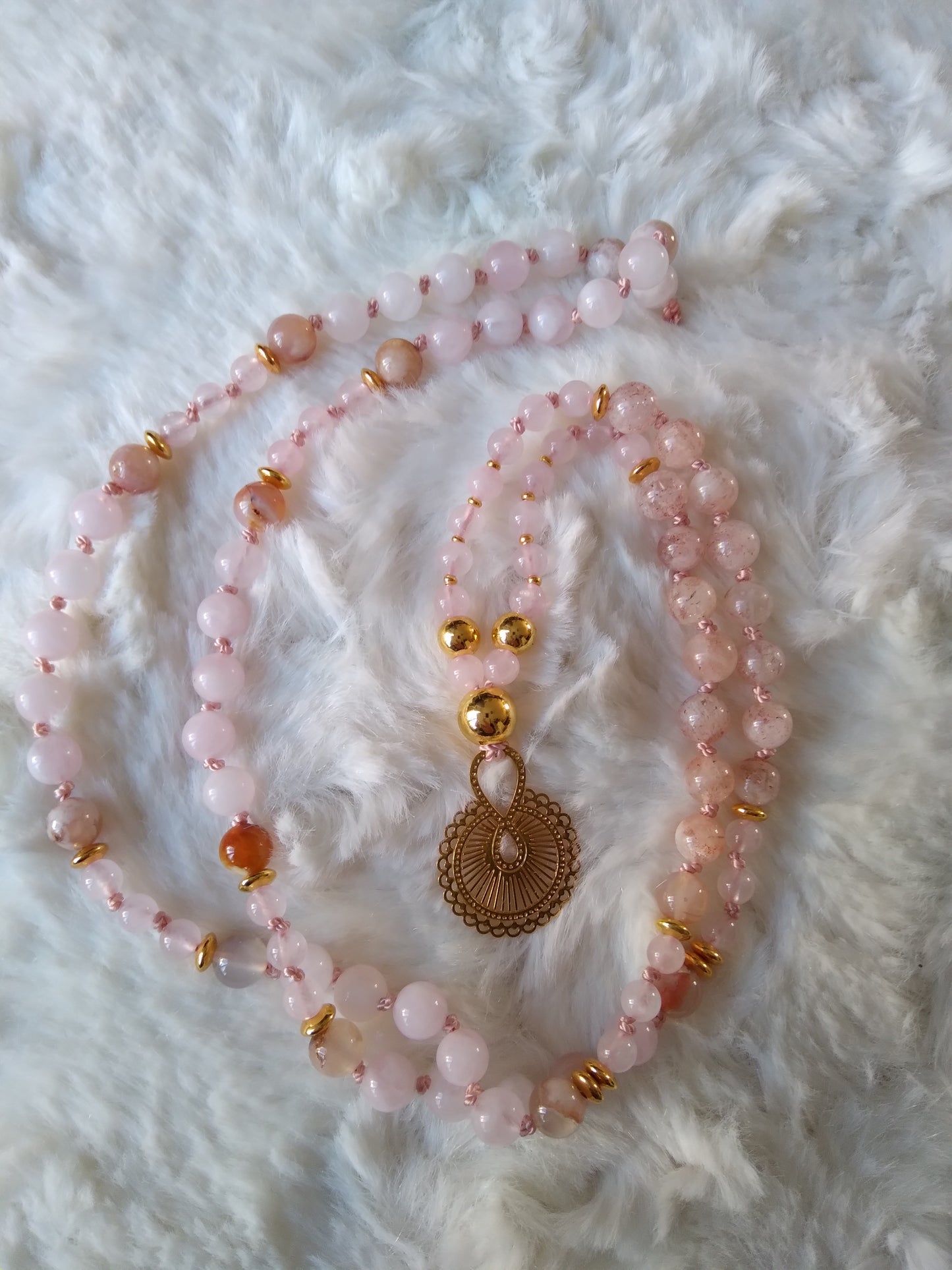 Collier en quartz rose, agate fleur de cerisier et pierre de soleil "Tendresse"