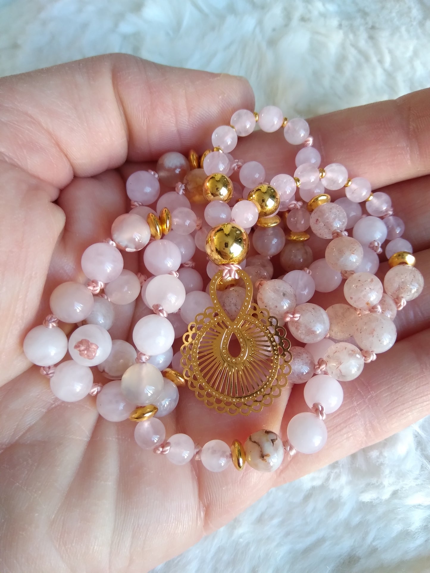 Collier en quartz rose, agate fleur de cerisier et pierre de soleil "Tendresse"