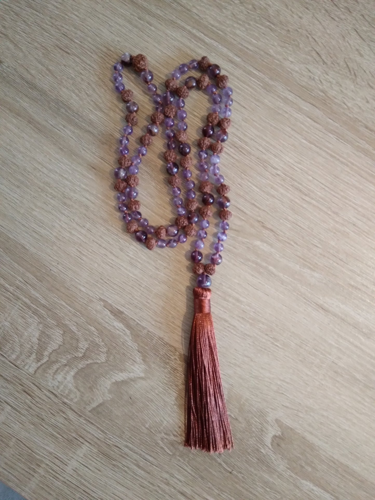 Mala en améthyste et graines de rudraksha "Spiritualité"