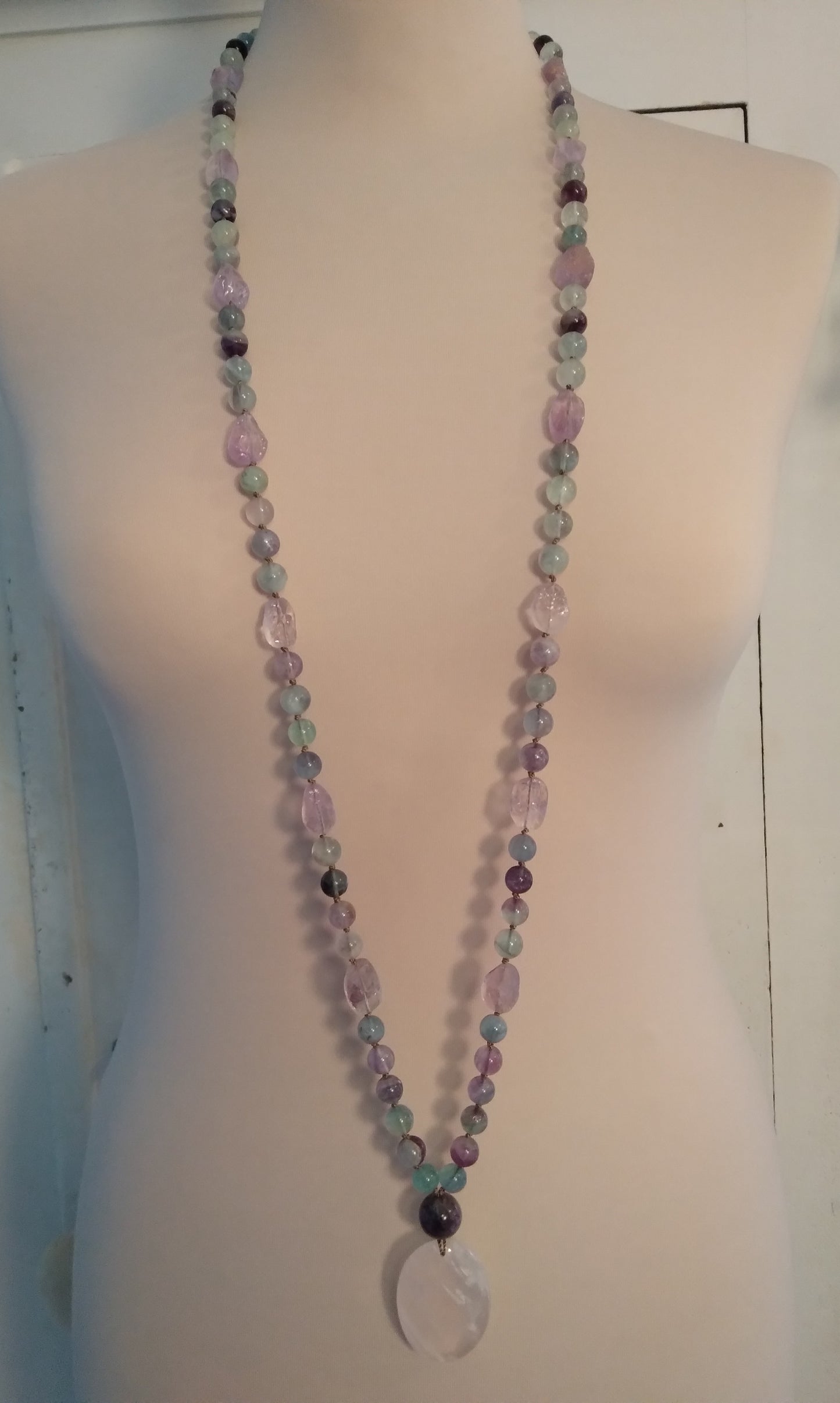 Mala en fluorite, améthyste et quartz rose "Stabilisation"