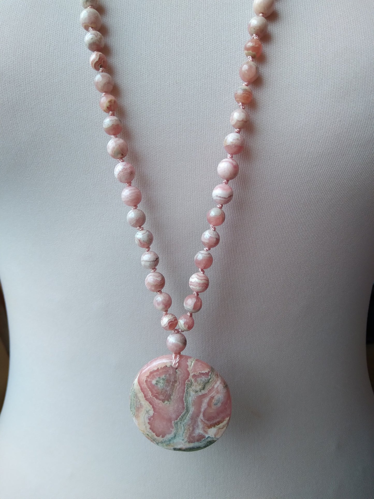 Mala en rhodochrosite "Amour"