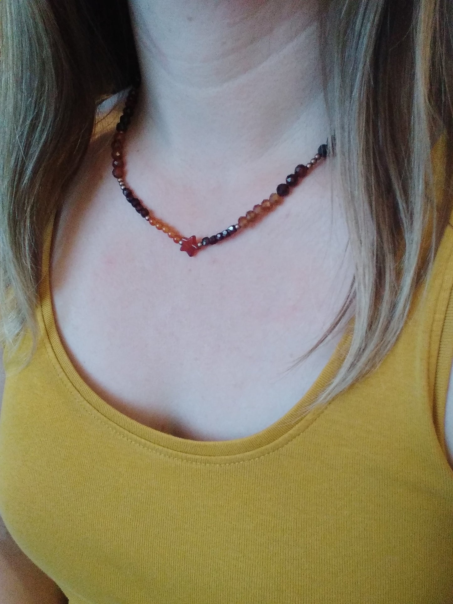 Collier court en grenat almandin, grenat hessonite et cornaline "Chaleur"