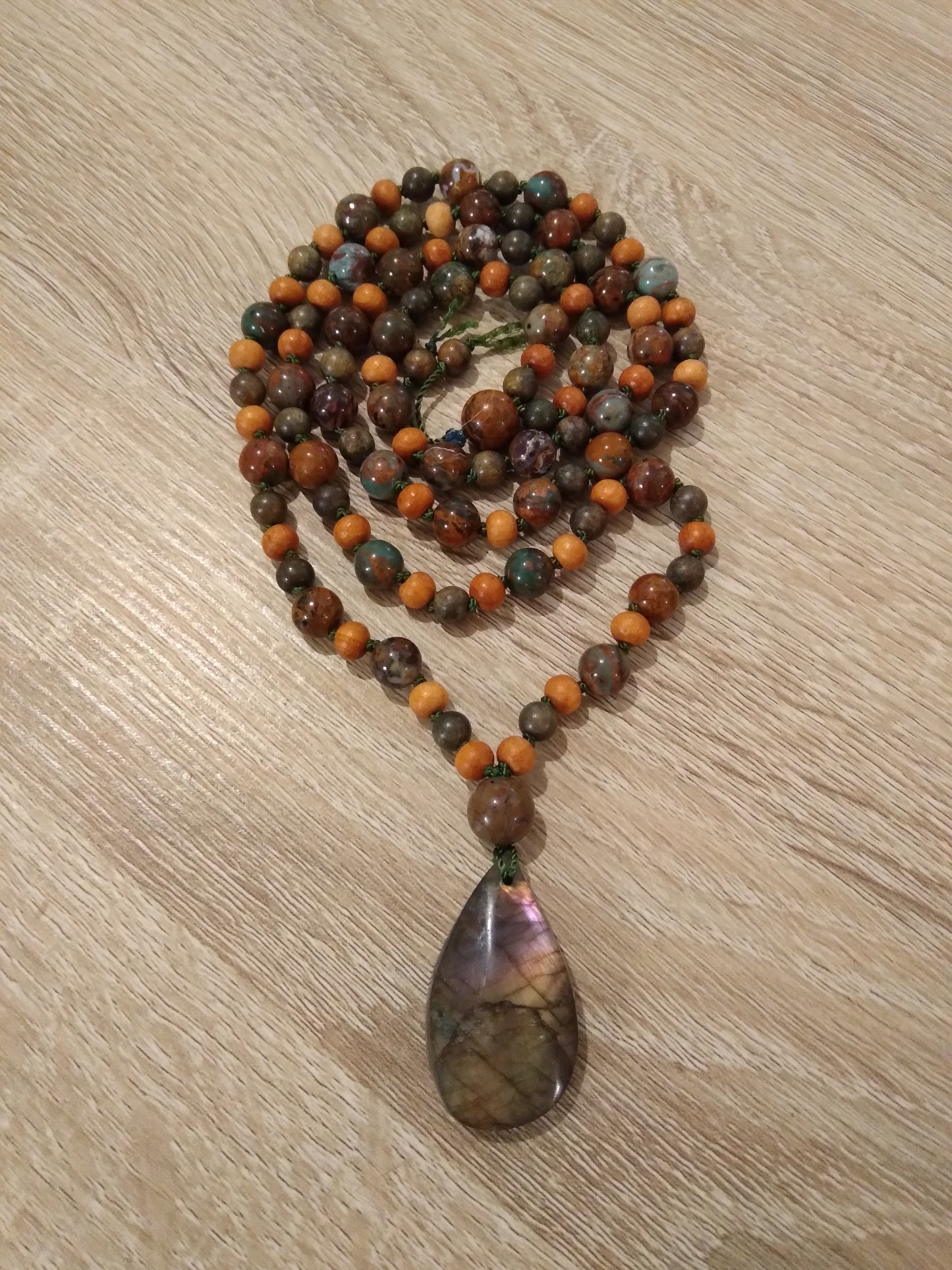 Mala en jade et labradorite "Protection"