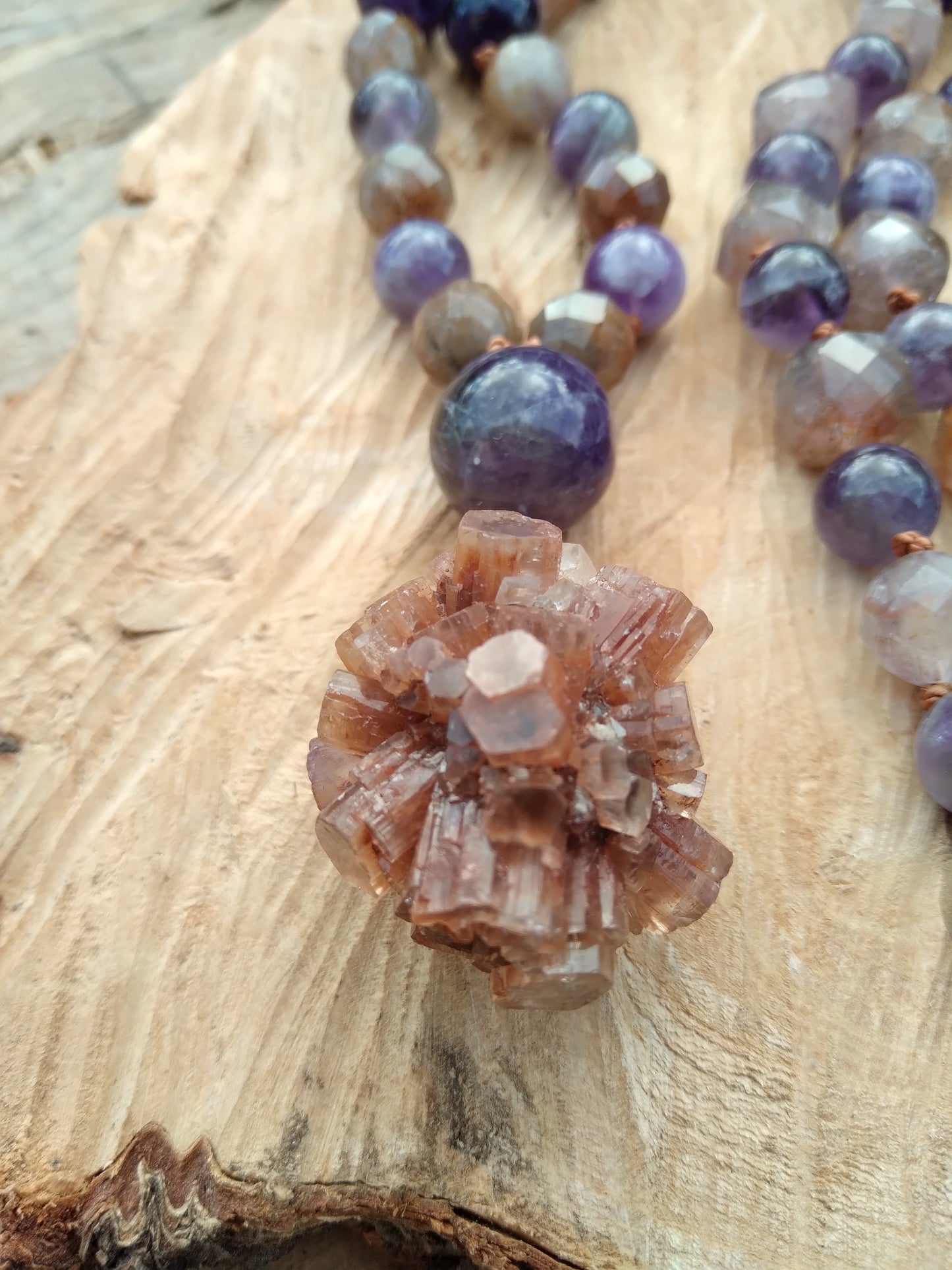 Mala en auralite 23, améthyste et aragonite "Sérénité"