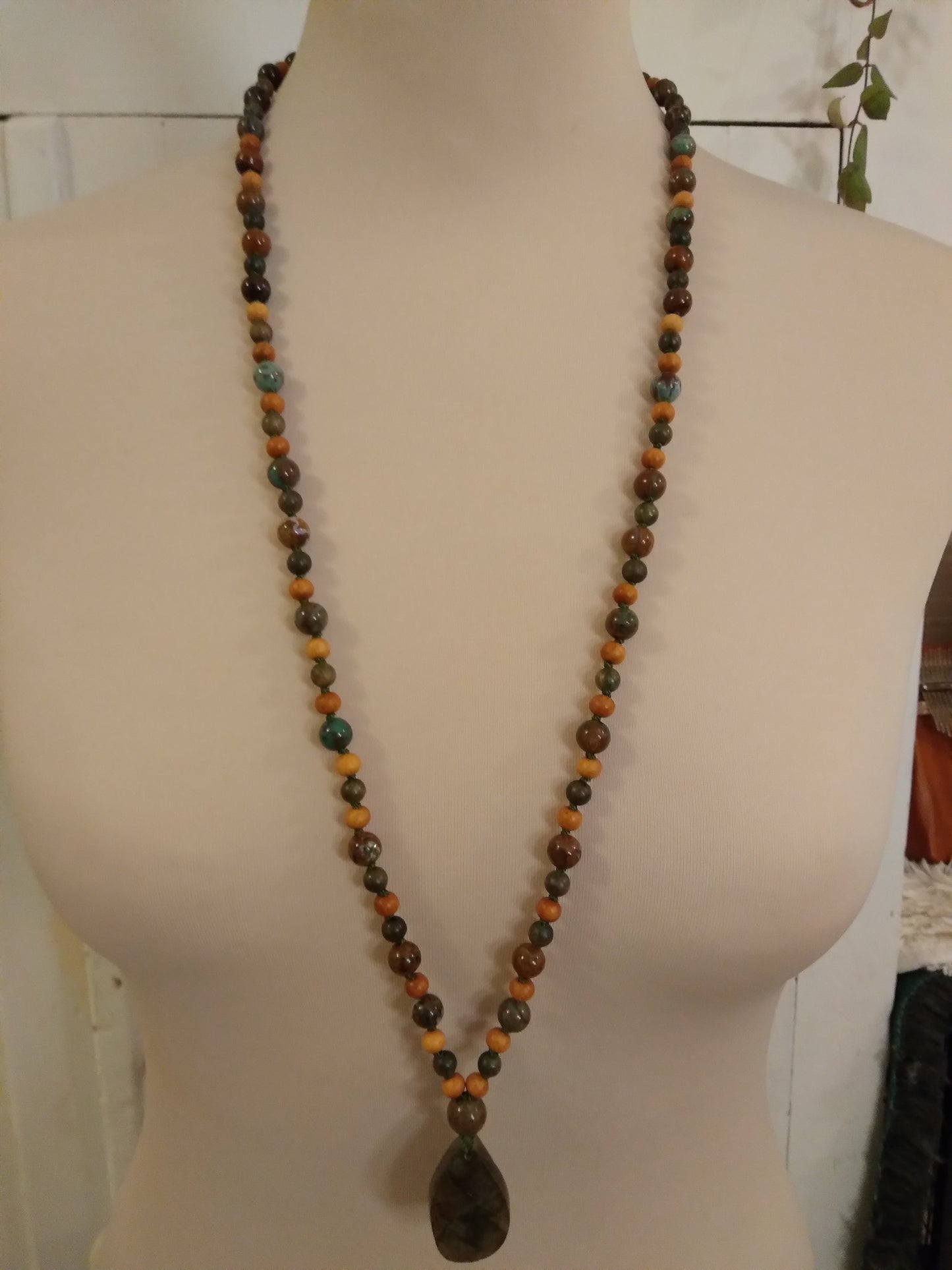 Mala en jade et labradorite "Protection"