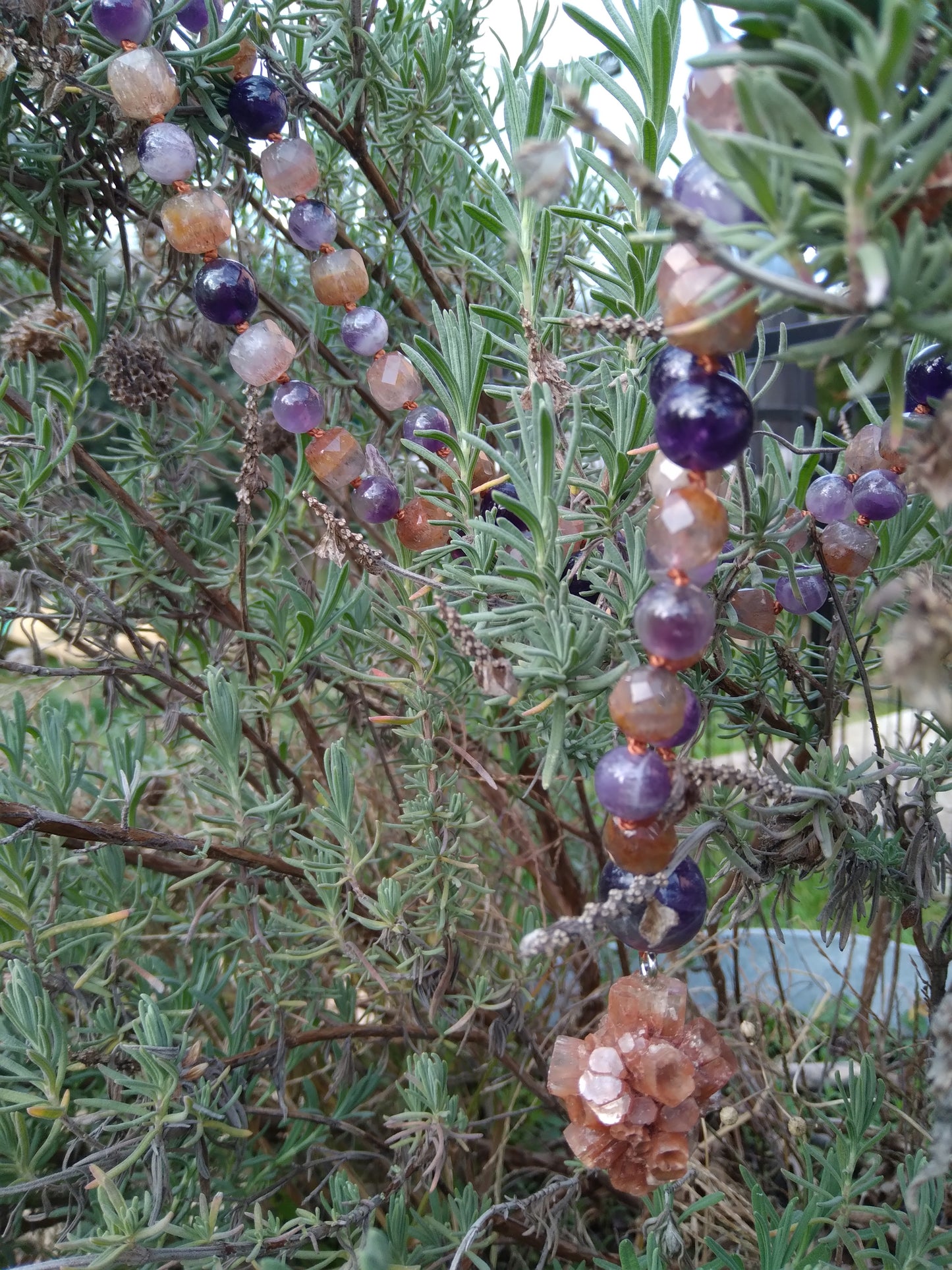 Mala en auralite 23, améthyste et aragonite "Sérénité"