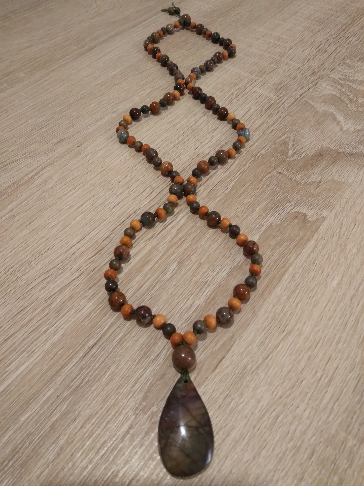 Mala en jade et labradorite "Protection"